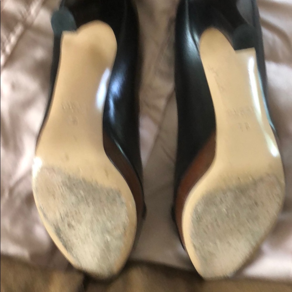 Gucci Sandals - Picture 4 of 8
